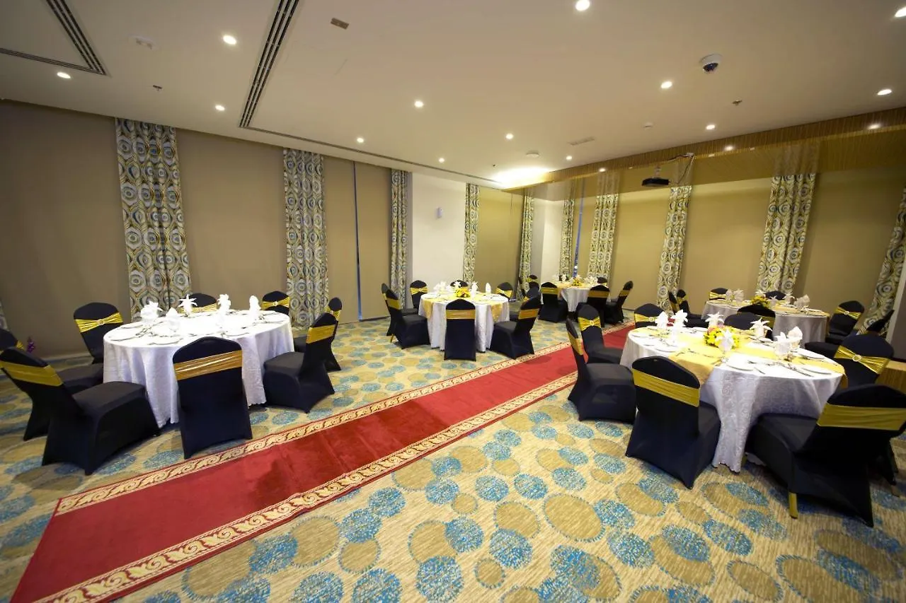 Best Western Plus Pearl Creek 4*, Dubai